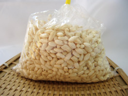 福井のお米で作った米ふかしは、米自体の素朴な甘みが出ていてとても美味しく仕上がっています。